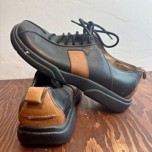 EUC Vintage Simple Shoes Black Brown Leather Bowling Style Wide Toe Boho Hippie